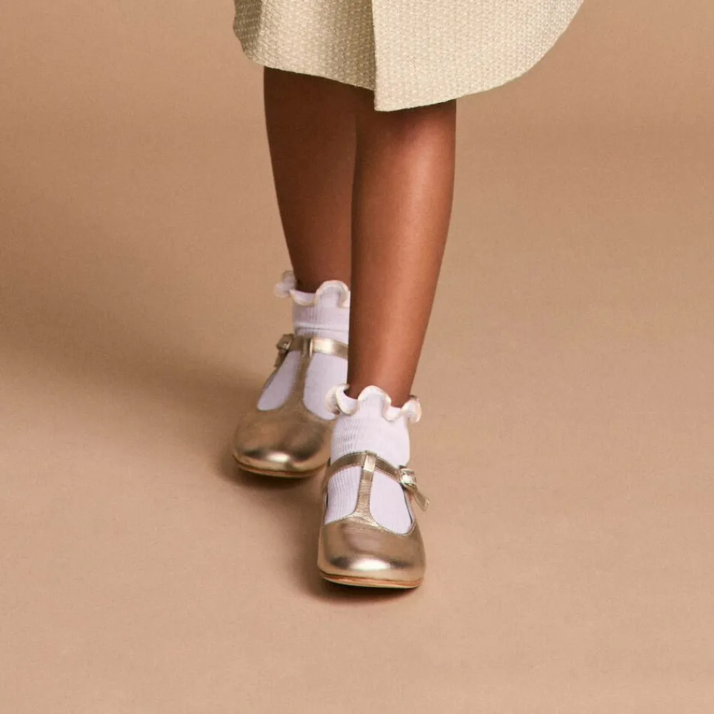 Story Loris Socks*Girls White & Ivory Ruffle Socks